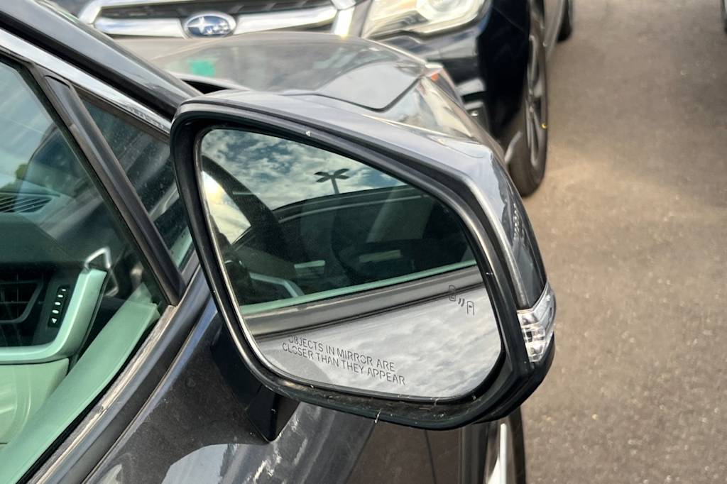 Thumbnail: 2021 Toyota RAV4 - 17
