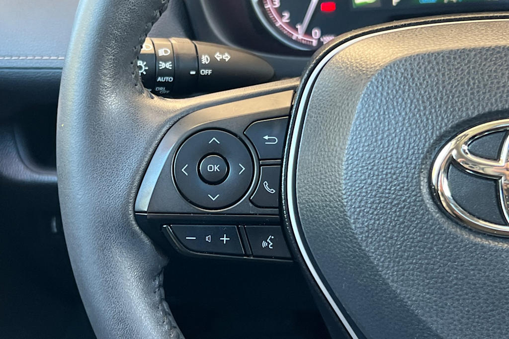 Thumbnail: 2023 Toyota RAV4 - 31