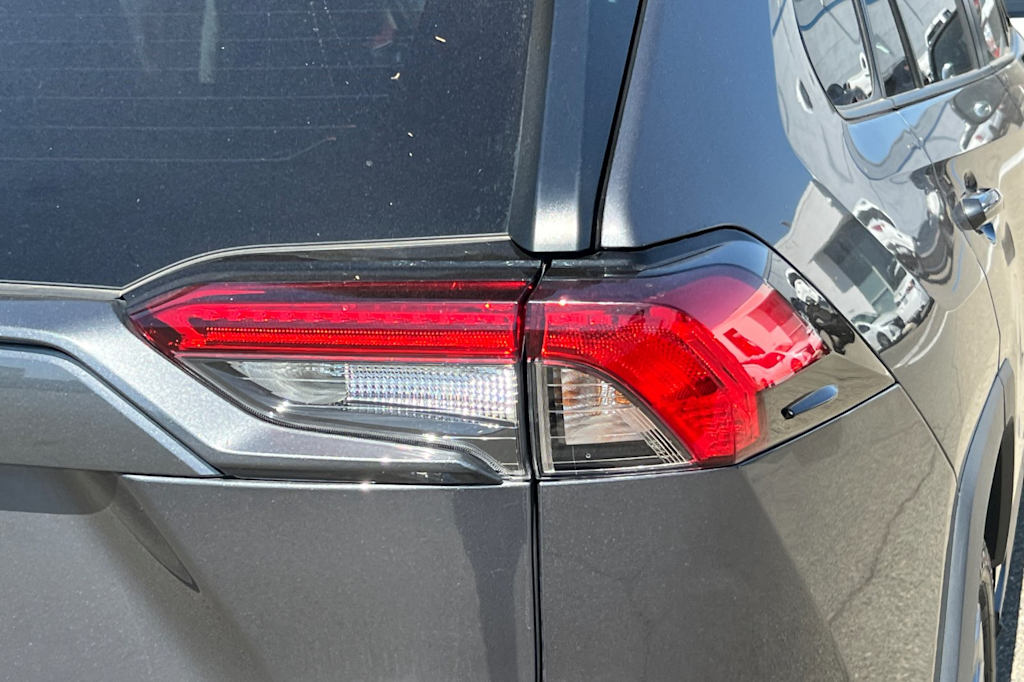 Thumbnail: 2023 Toyota RAV4 - 19