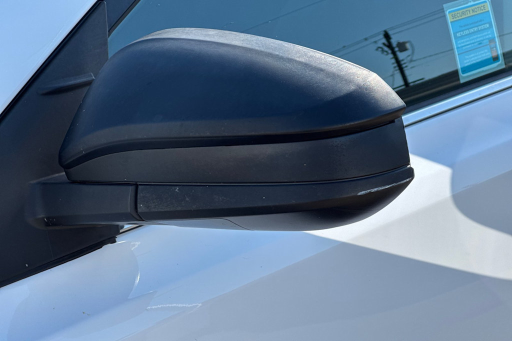 Thumbnail: 2016 Toyota RAV4 - 14