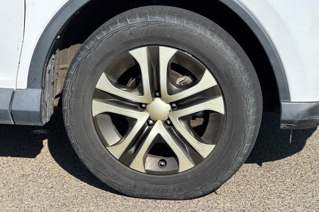 Thumbnail: 2016 Toyota RAV4 - 19