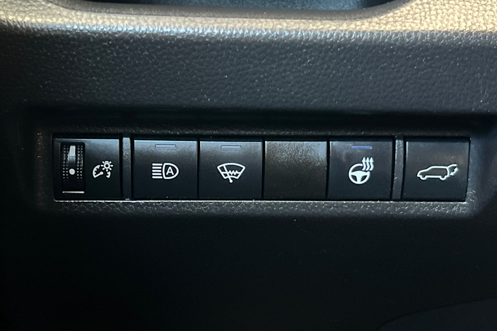 Thumbnail: 2022 Toyota RAV4 - 32