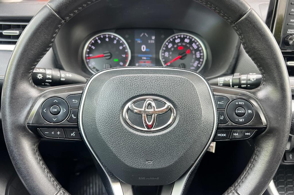 Thumbnail: 2021 Toyota RAV4 - 28