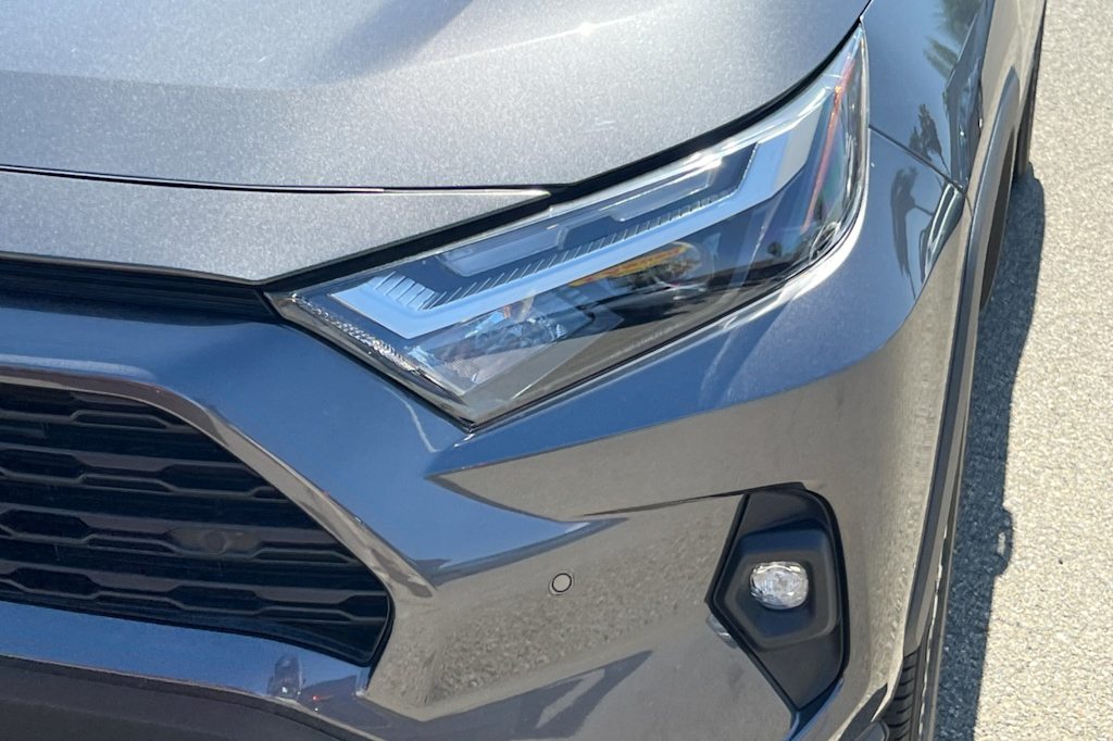 Thumbnail: 2023 Toyota RAV4 - 13