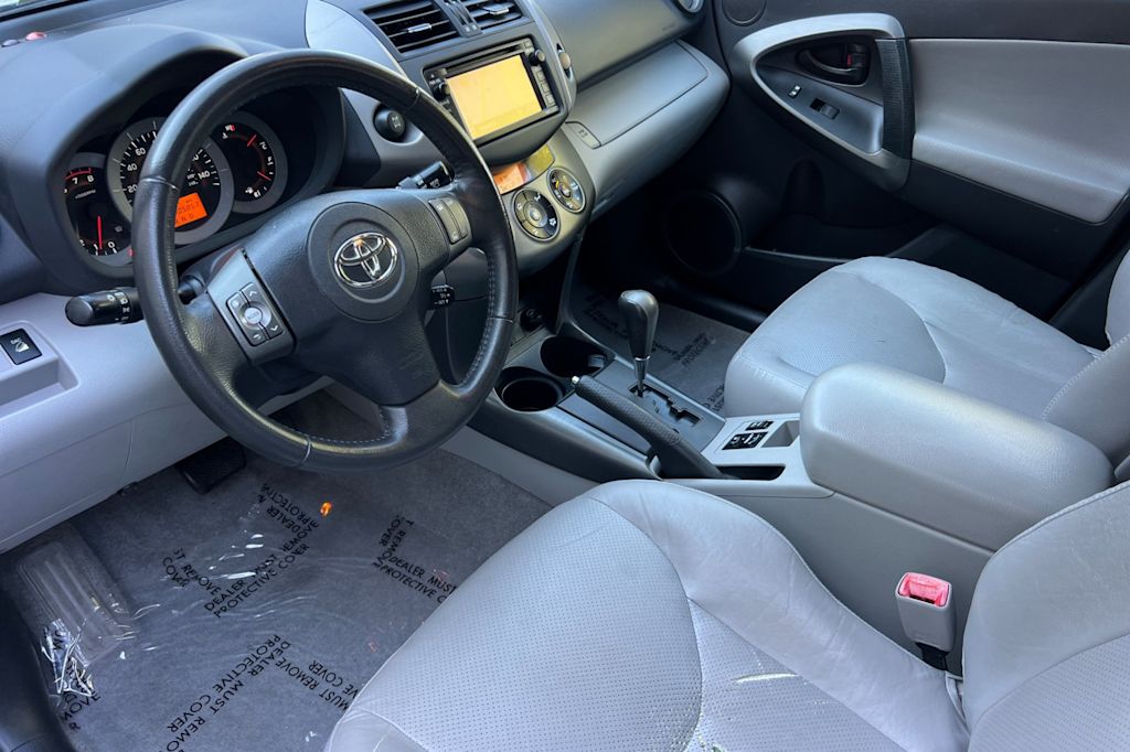 Thumbnail: 2012 Toyota RAV4 - 8