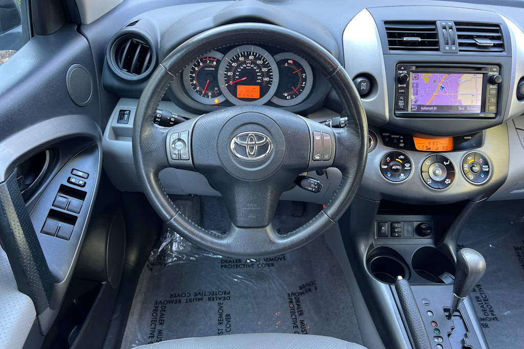 Thumbnail: 2012 Toyota RAV4 - 10