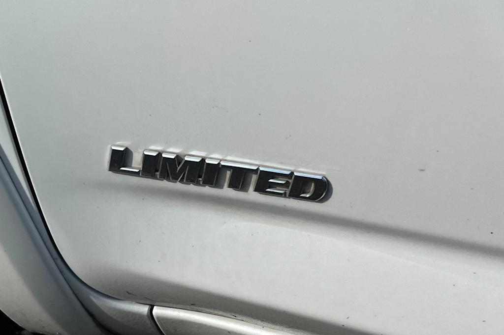Thumbnail: 2010 Toyota RAV4 - 22
