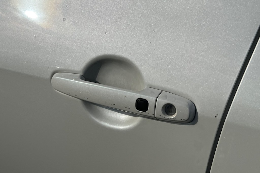 Thumbnail: 2010 Toyota RAV4 - 12