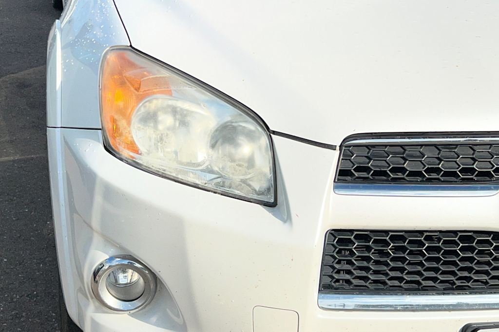 Thumbnail: 2010 Toyota RAV4 - 16