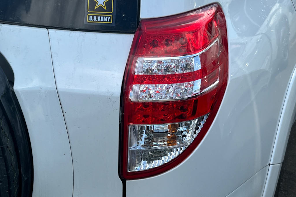 Thumbnail: 2010 Toyota RAV4 - 19