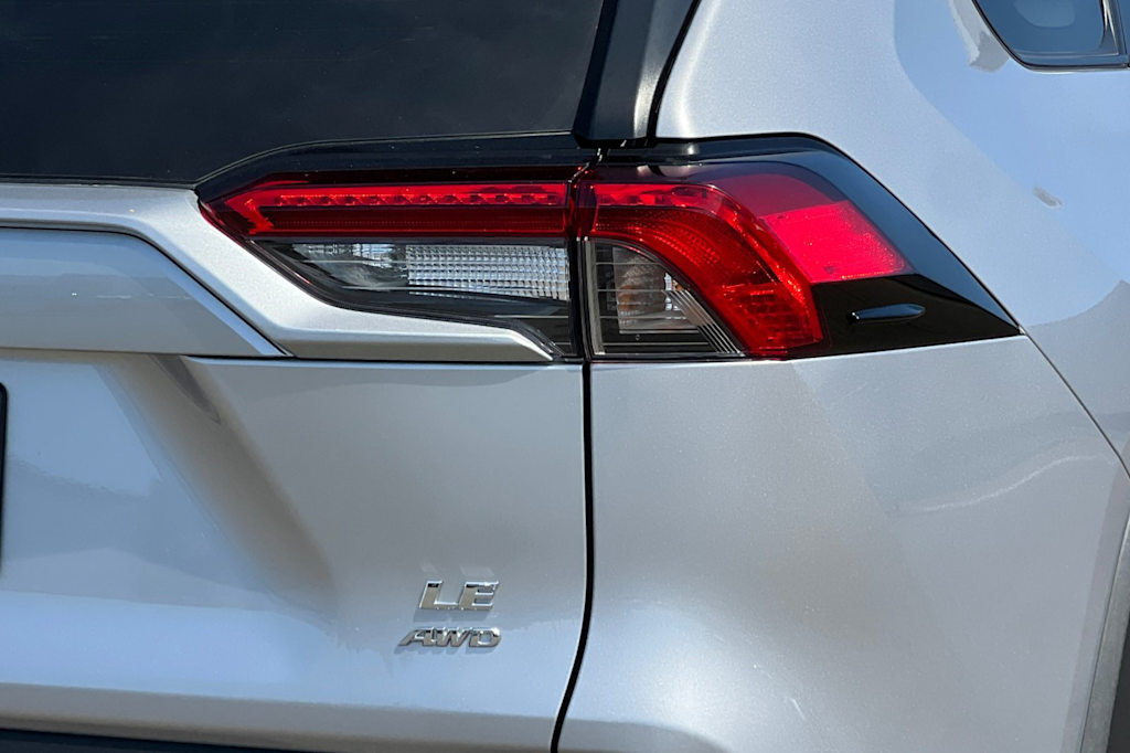 Thumbnail: 2023 Toyota RAV4 - 31