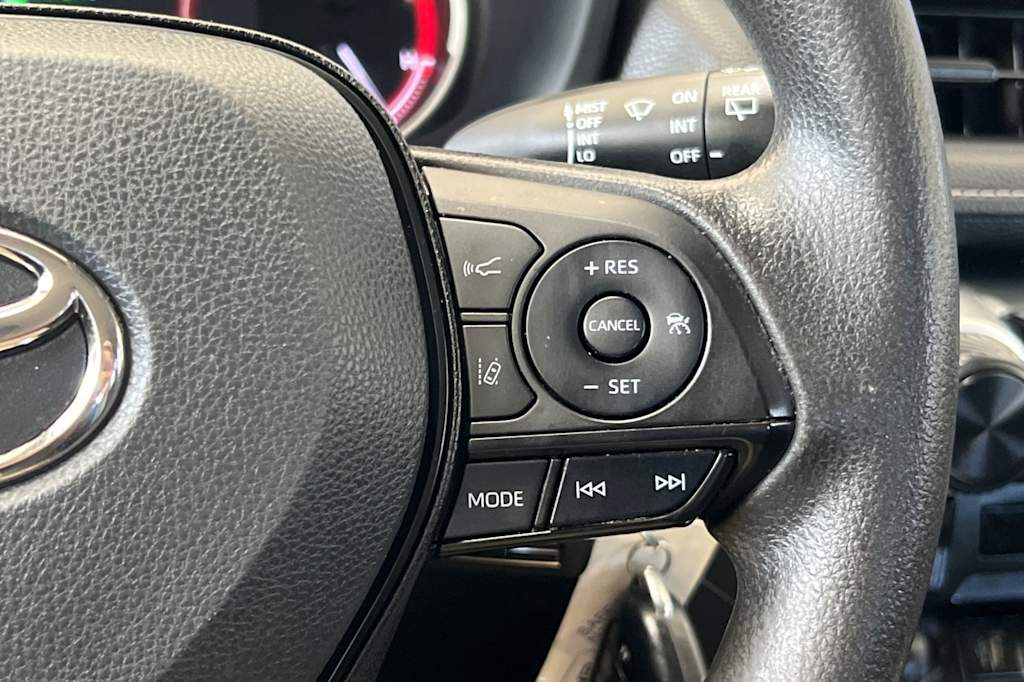 Thumbnail: 2023 Toyota RAV4 - 28