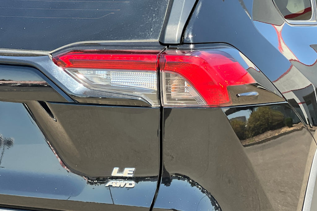 Thumbnail: 2024 Toyota RAV4 - 32