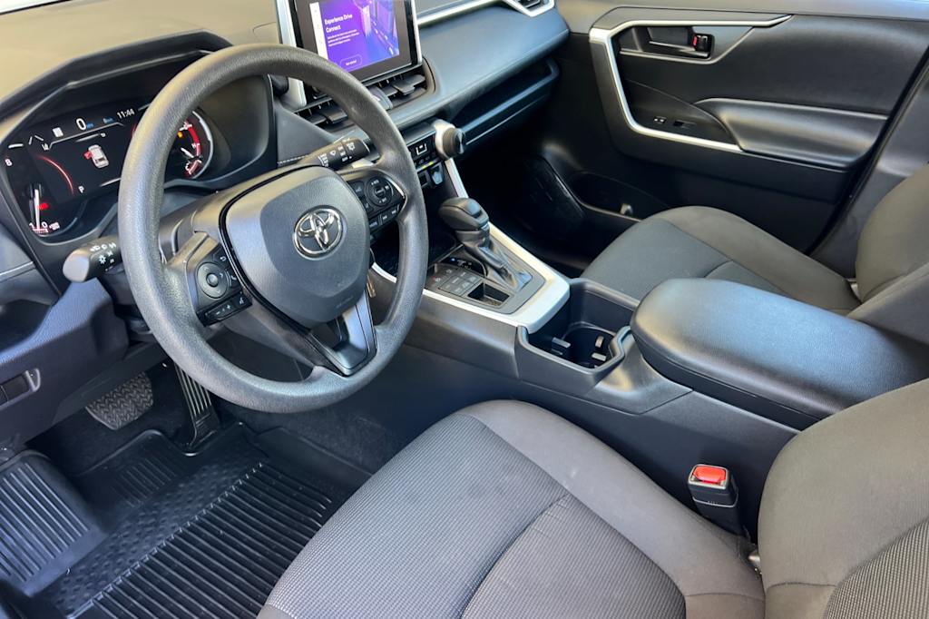 Thumbnail: 2025 Toyota RAV4 - 9