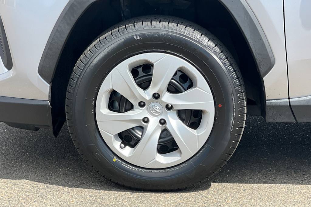 Thumbnail: 2023 Toyota RAV4 - 7