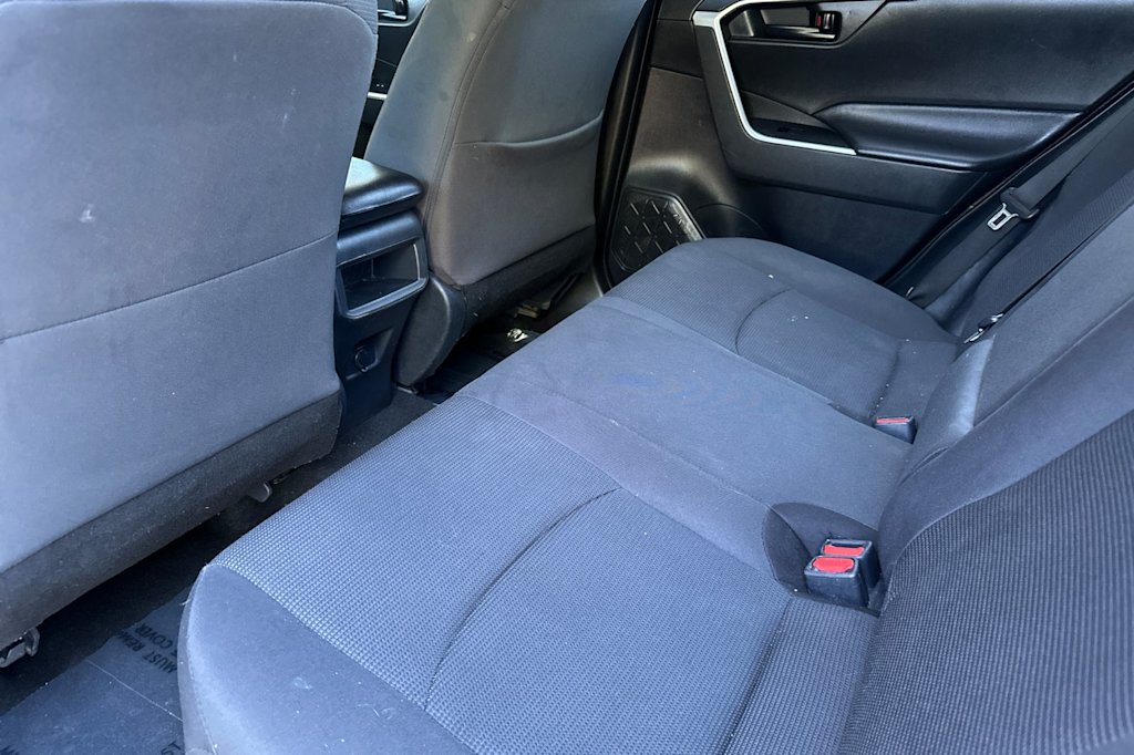 Thumbnail: 2019 Toyota RAV4 - 11