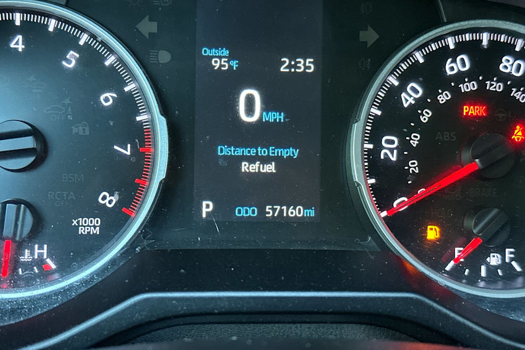 Thumbnail: 2019 Toyota RAV4 - 31