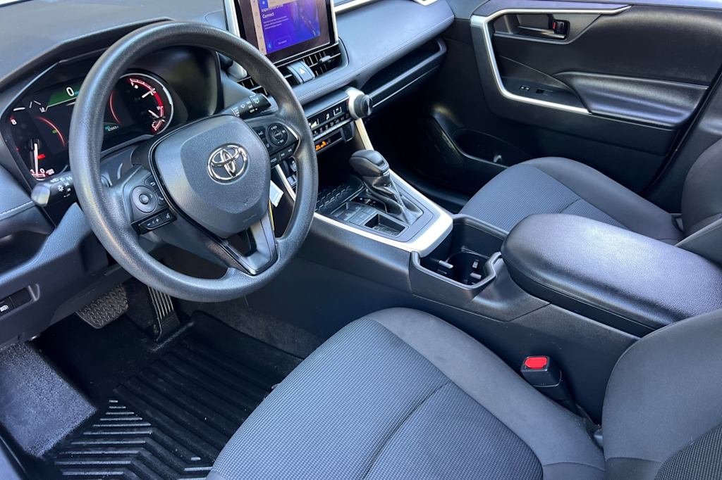 Thumbnail: 2023 Toyota RAV4 - 8
