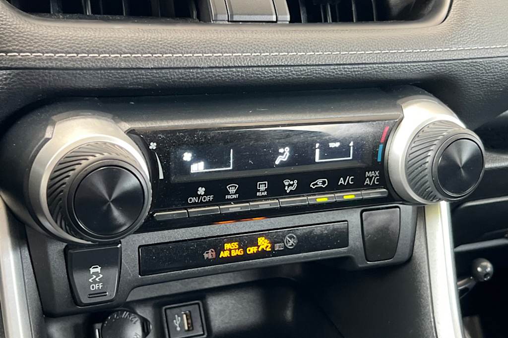 Thumbnail: 2023 Toyota RAV4 - 27