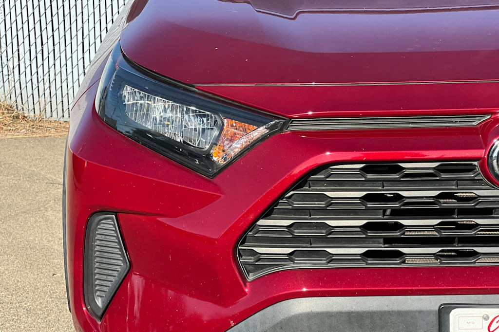 Thumbnail: 2020 Toyota RAV4 - 18