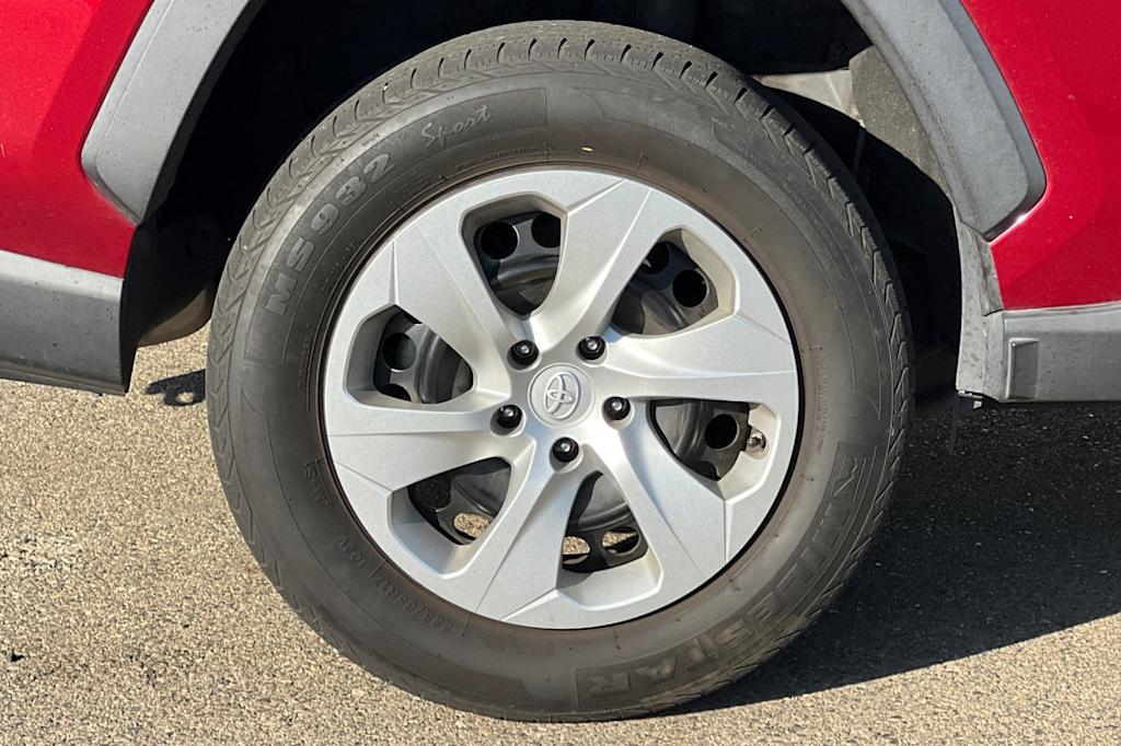 Thumbnail: 2020 Toyota RAV4 - 21