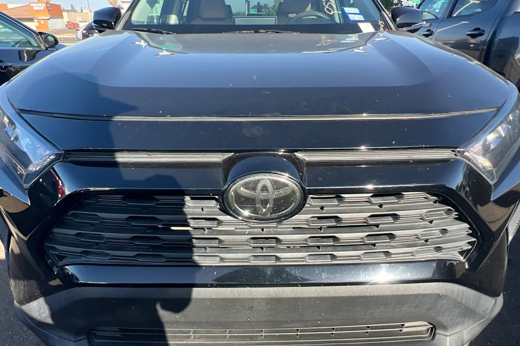 Thumbnail: 2021 Toyota RAV4 - 14