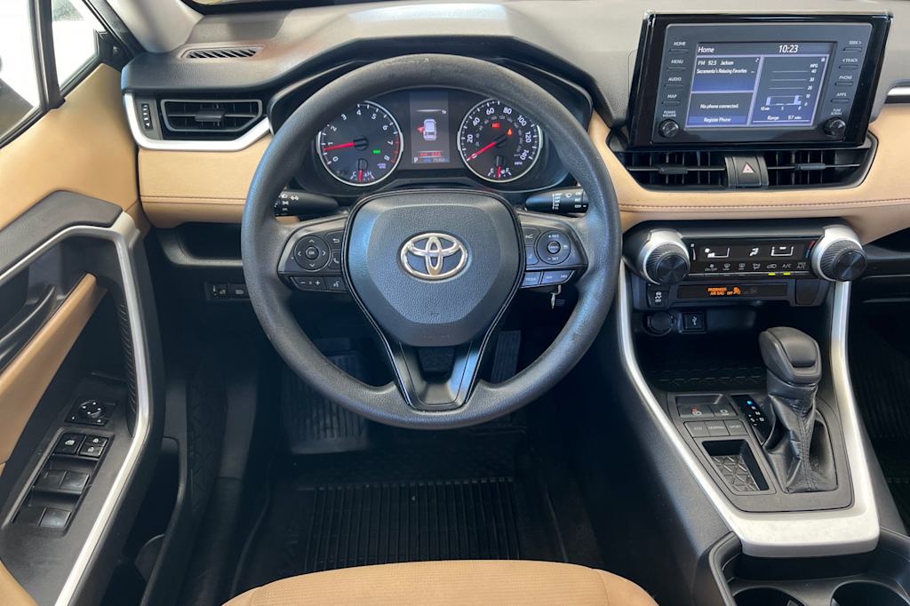 Thumbnail: 2021 Toyota RAV4 - 11