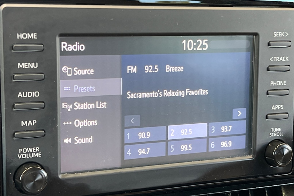 Thumbnail: 2021 Toyota RAV4 - 13
