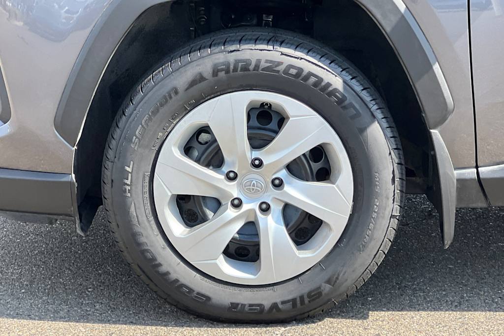 Thumbnail: 2022 Toyota RAV4 - 7