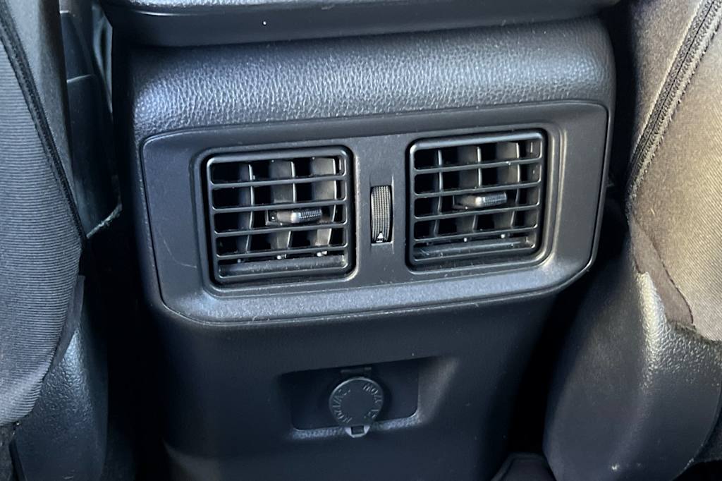 Thumbnail: 2021 Toyota RAV4 - 22