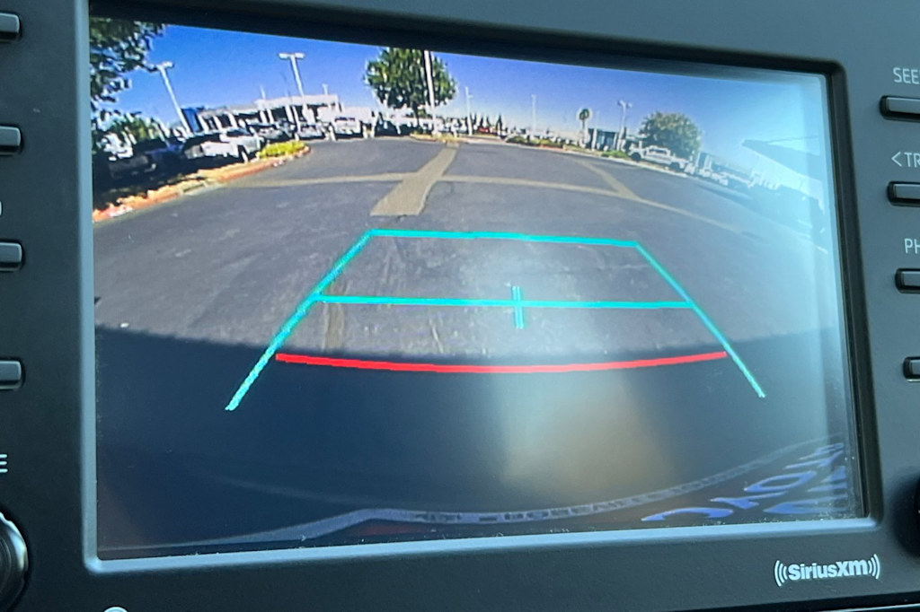 Thumbnail: 2021 Toyota RAV4 - 24