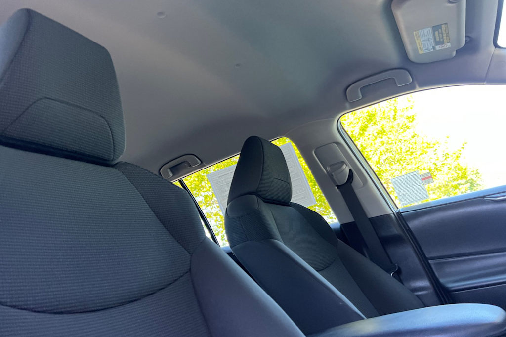 Thumbnail: 2021 Toyota RAV4 - 9