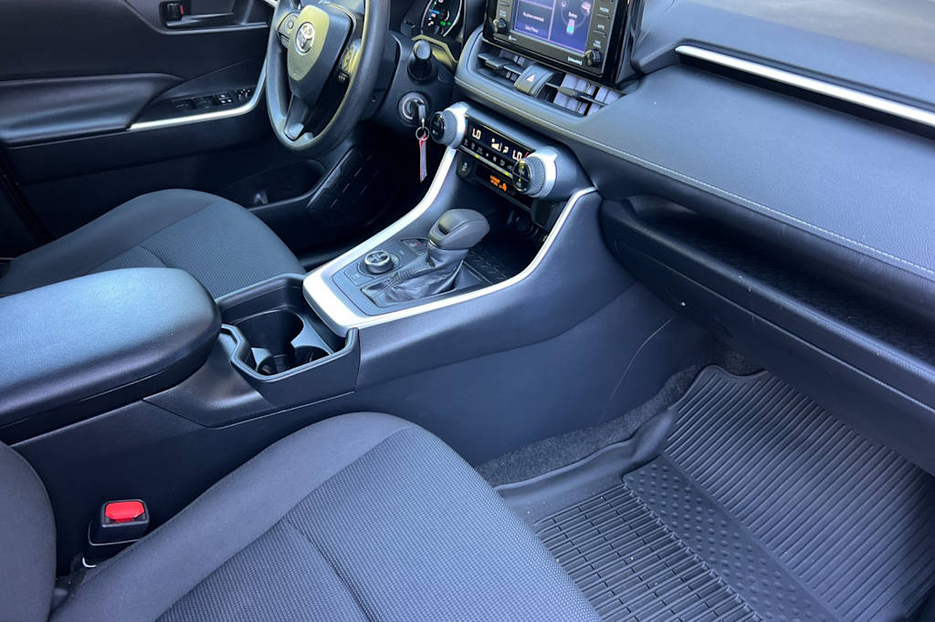 Thumbnail: 2021 Toyota RAV4 - 12