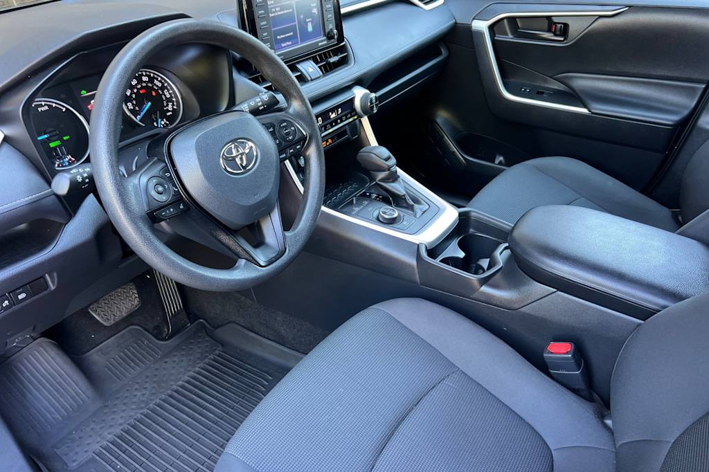 Thumbnail: 2021 Toyota RAV4 - 8