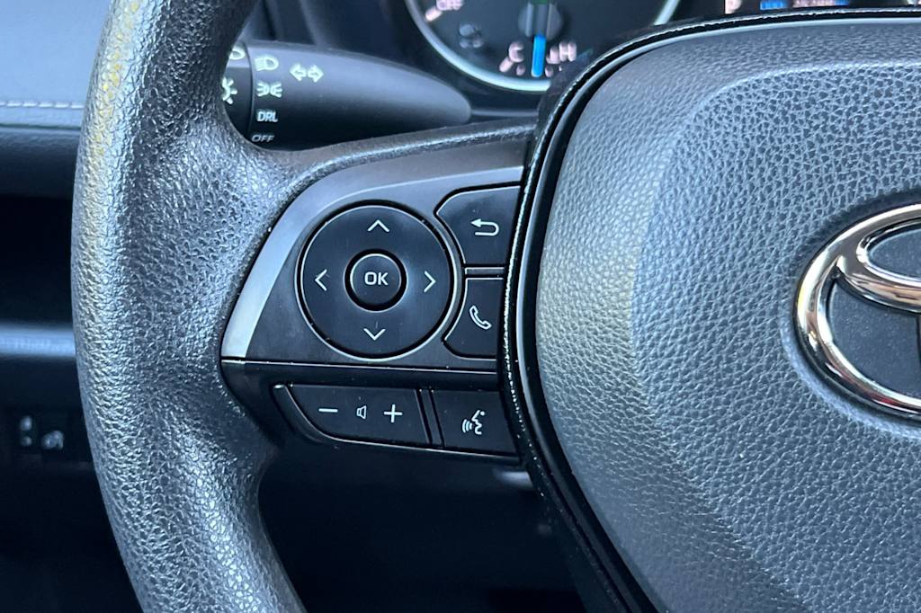 Thumbnail: 2021 Toyota RAV4 - 27