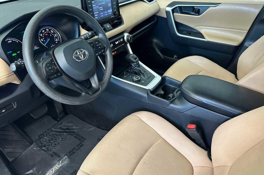 Thumbnail: 2020 Toyota RAV4 - 9