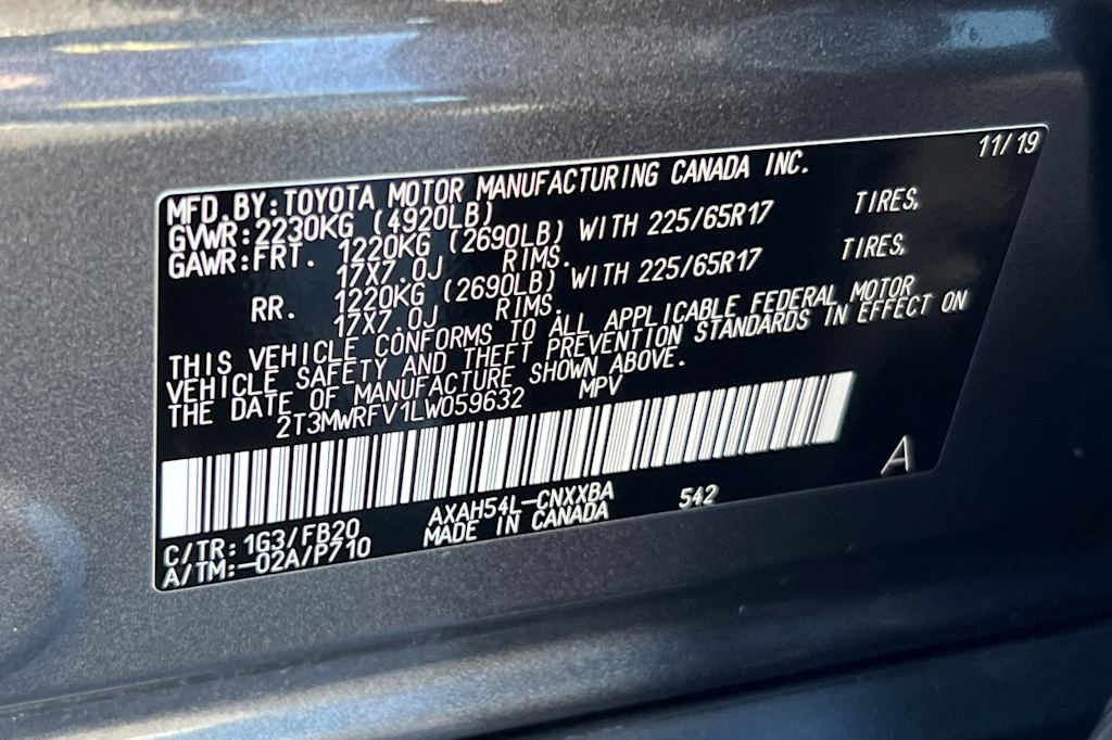 Thumbnail: 2020 Toyota RAV4 - 17