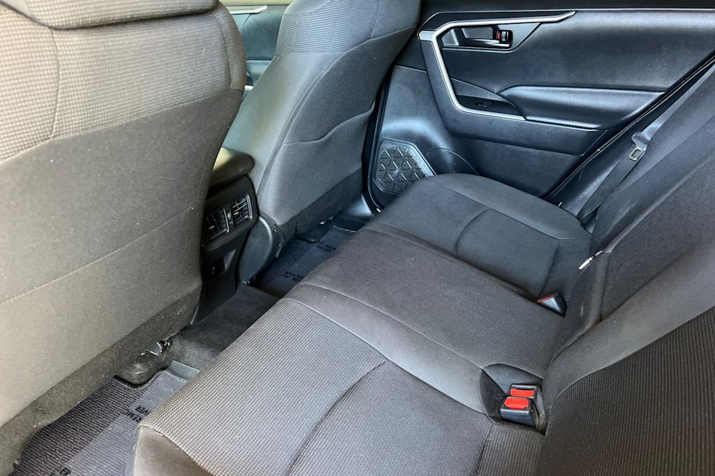 Thumbnail: 2020 Toyota RAV4 - 10