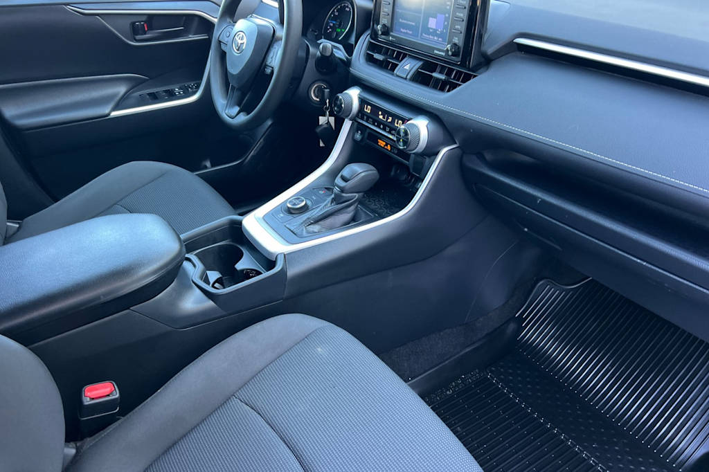 Thumbnail: 2020 Toyota RAV4 - 12
