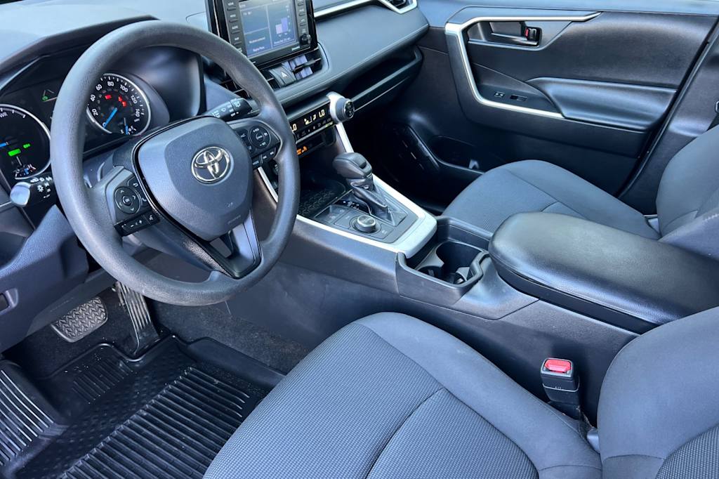 Thumbnail: 2020 Toyota RAV4 - 9
