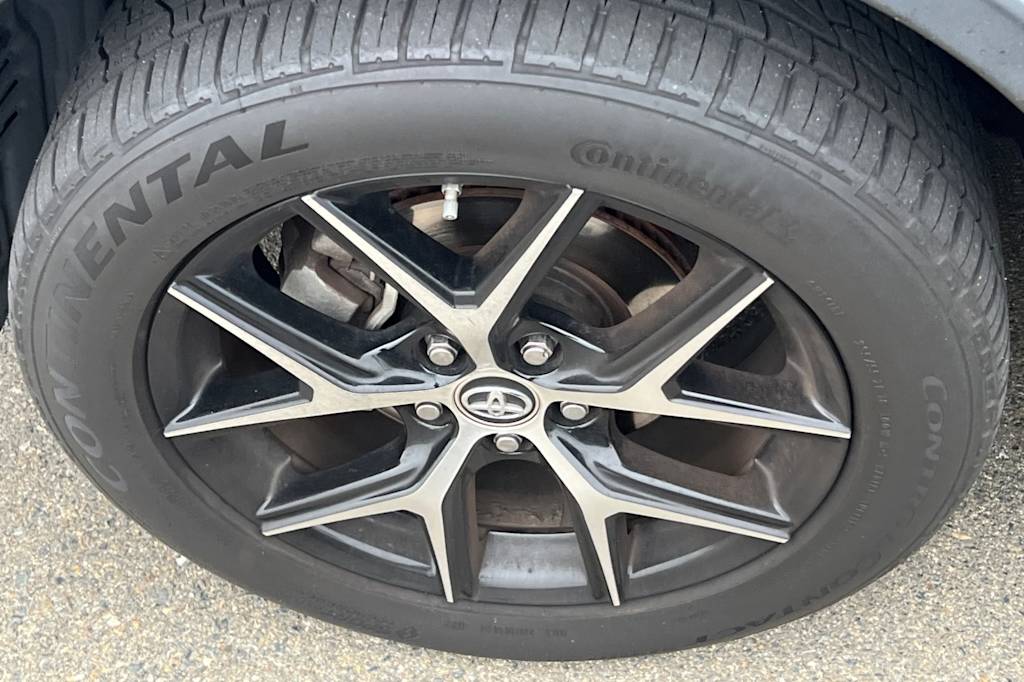 Thumbnail: 2016 Toyota RAV4 - 22