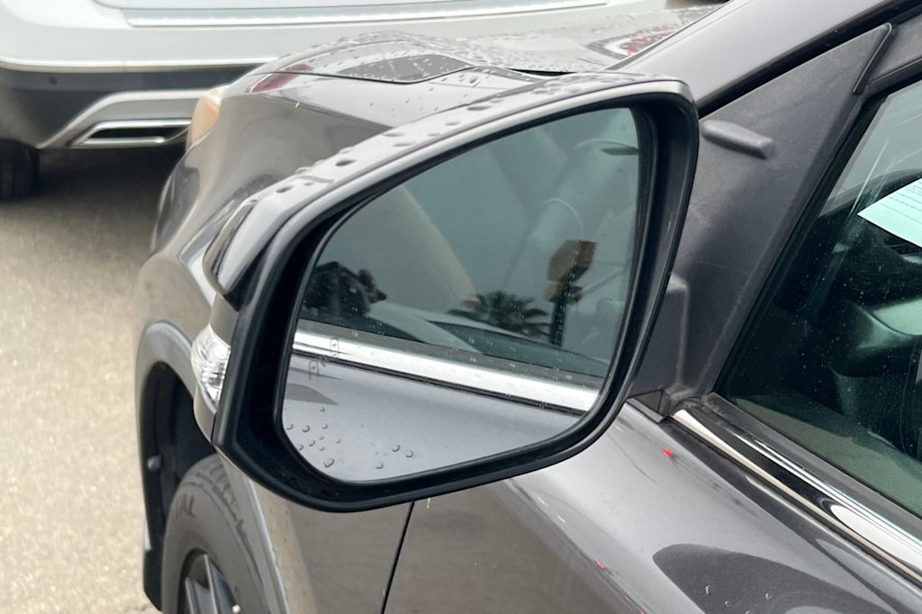 Thumbnail: 2016 Toyota RAV4 - 20