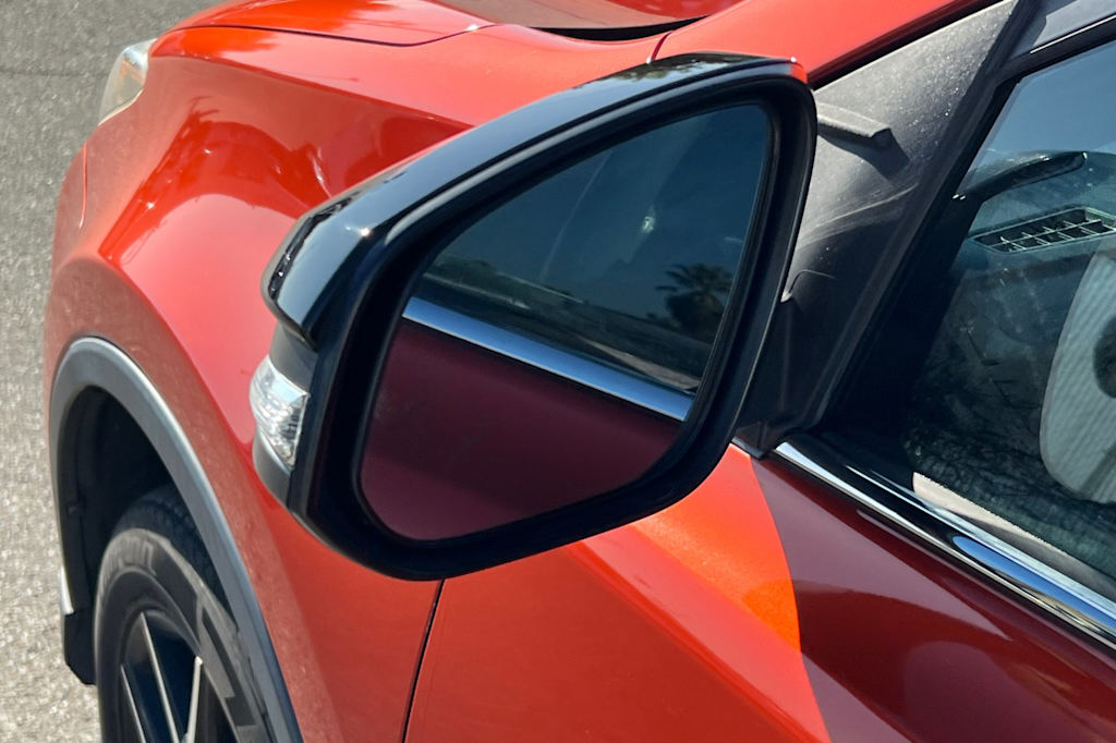 Thumbnail: 2016 Toyota RAV4 - 14