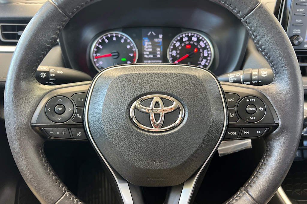 Thumbnail: 2022 Toyota RAV4 - 28