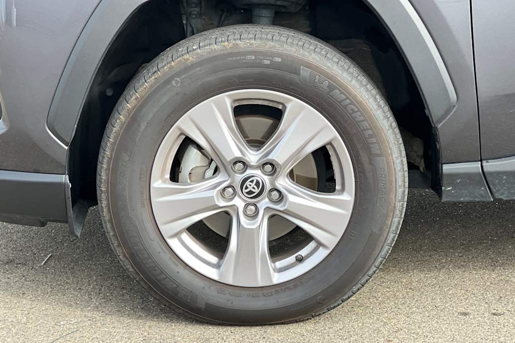 Thumbnail: 2025 Toyota RAV4 - 8