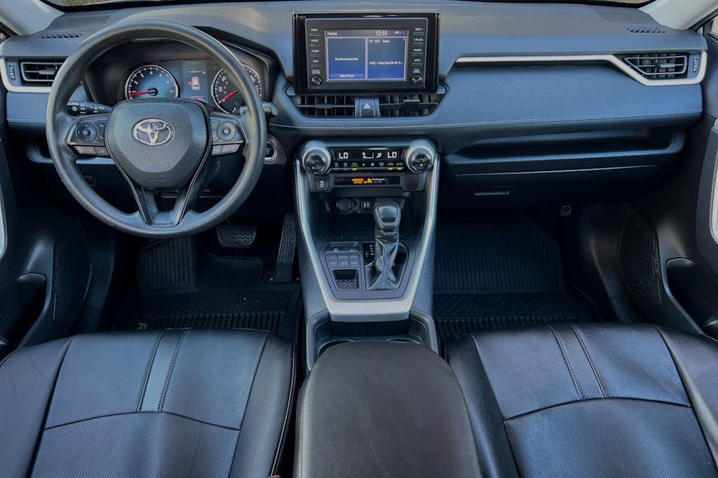 2019 Toyota RAV4 XLE 2