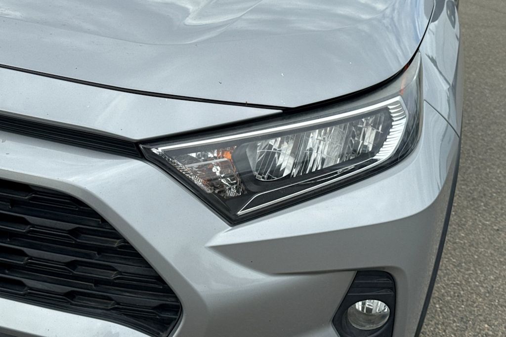 Thumbnail: 2021 Toyota RAV4 - 13