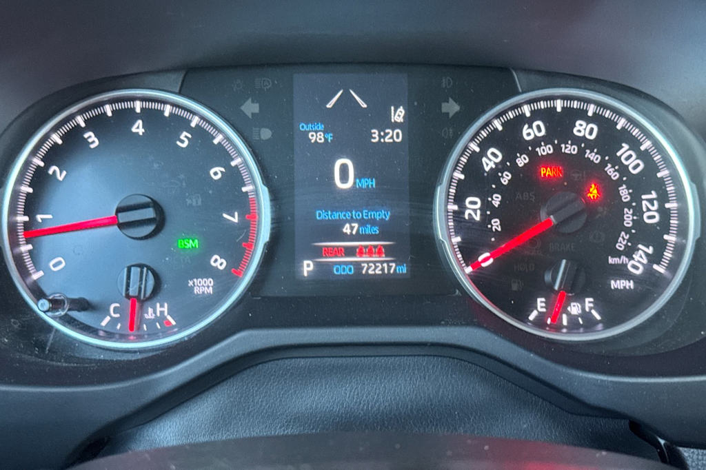 Thumbnail: 2021 Toyota RAV4 - 16