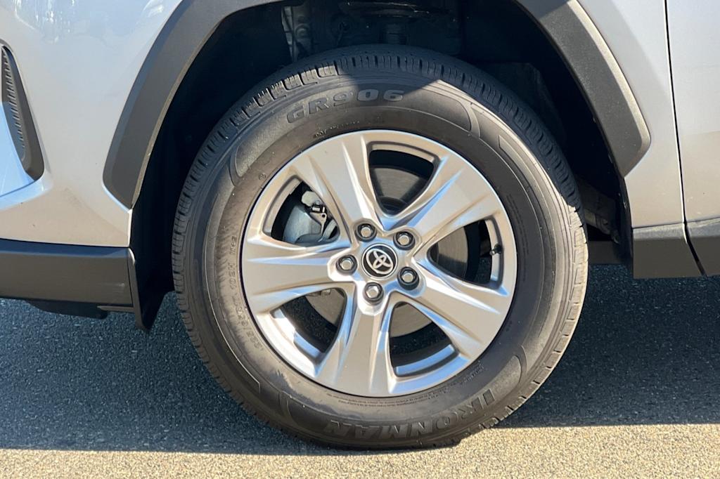 Thumbnail: 2023 Toyota RAV4 - 7