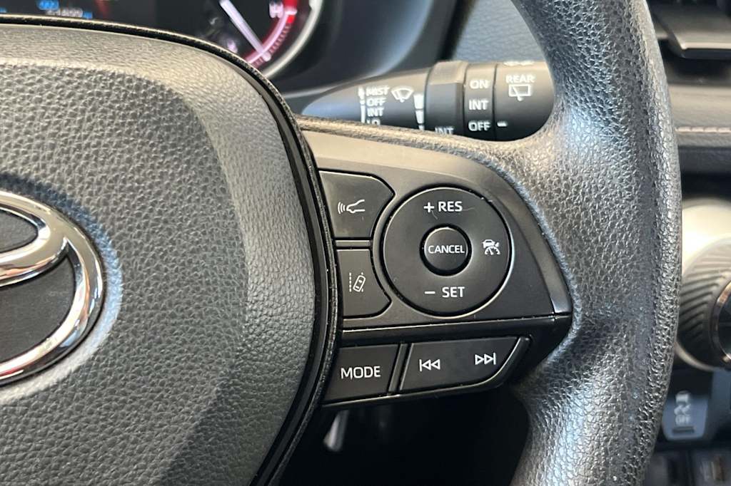 Thumbnail: 2024 Toyota RAV4 - 31